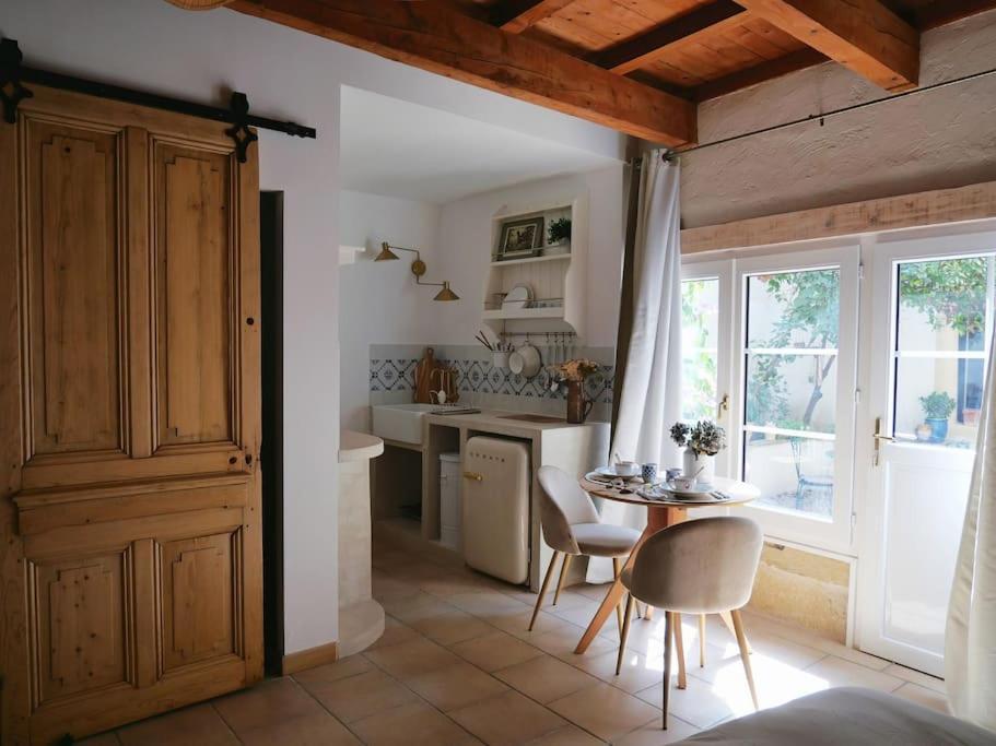 Apartamento Les Songes D'Augustine Aigues-Vives  Exterior foto